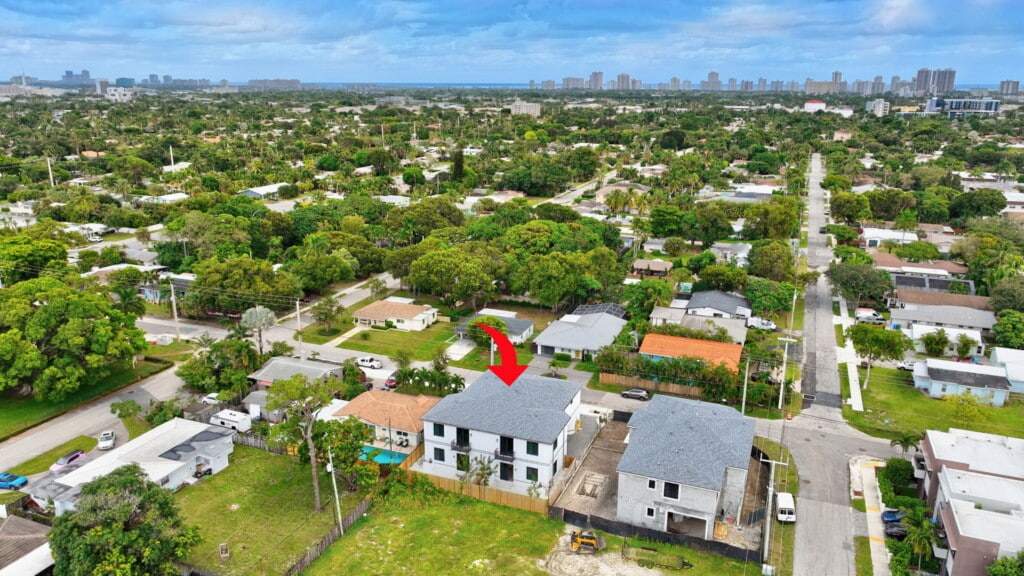 Aerial view of the Oakland Park neighbourhood around 3541 NE 13th Ave
