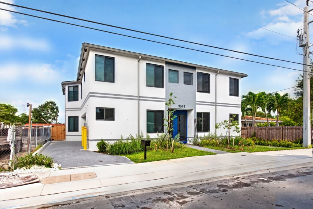 3541 NE 13th Ave — the building from the street