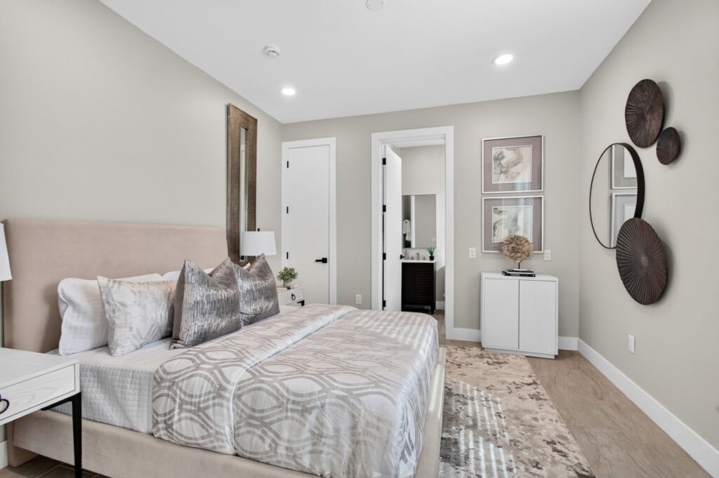 3541 NE 13th Ave, Unit B — bedroom, staged